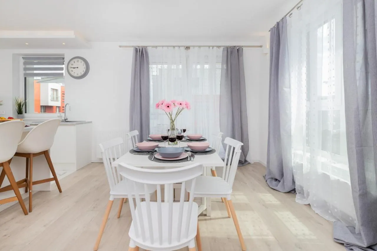 Garnizon Apartment For 6 Guests With Parking & Balcony By Noclegi Renters Gdańsk