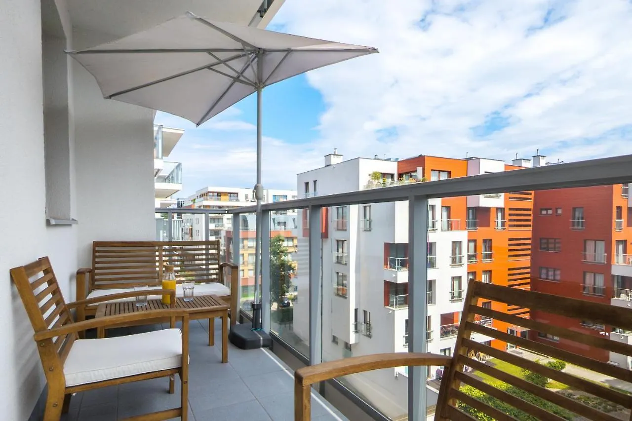 Garnizon Apartment For 6 Guests With Parking & Balcony By Noclegi Renters Gdańsk